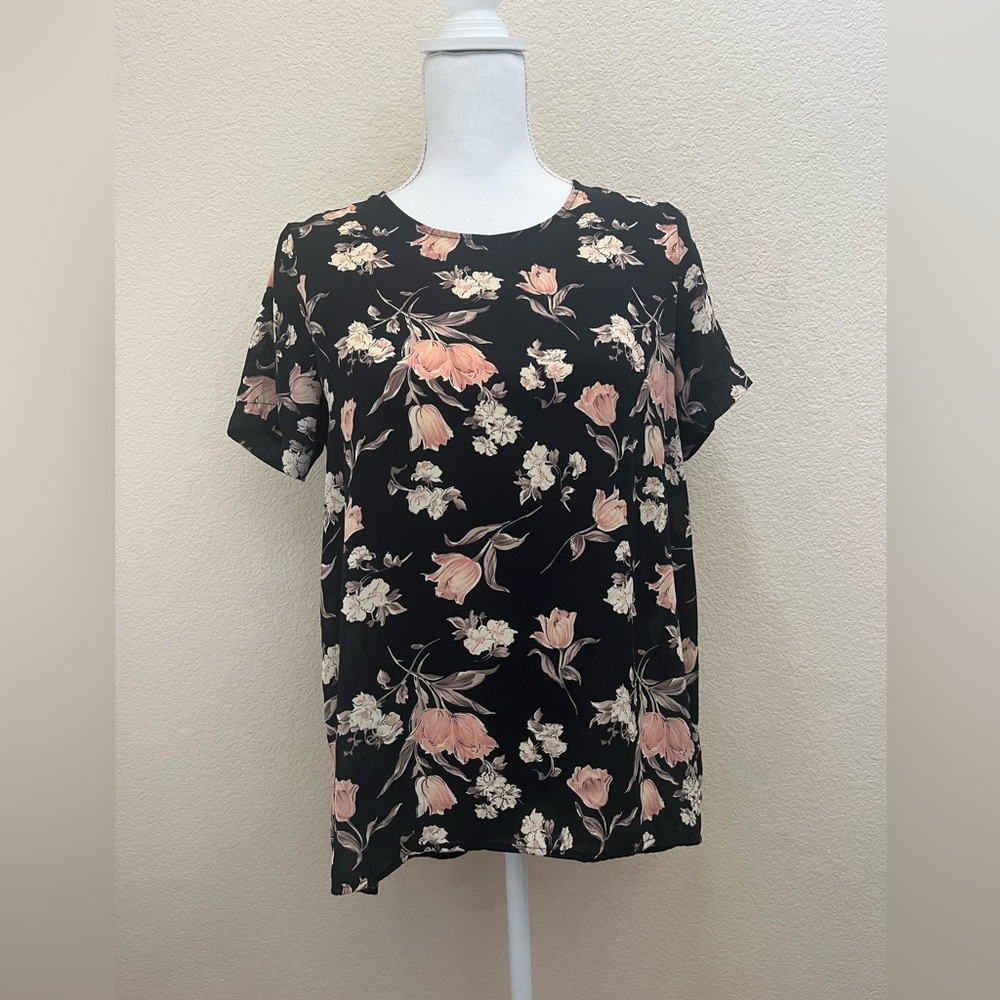 Sienna Sky Black and Pink Floral Short Sleeve Top